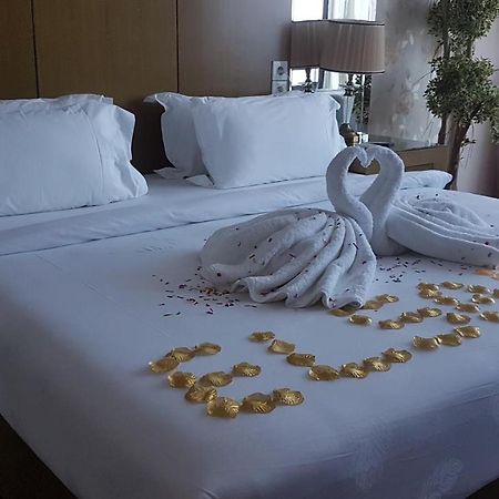 Edmond Hotel Brazzaville Bagian luar foto