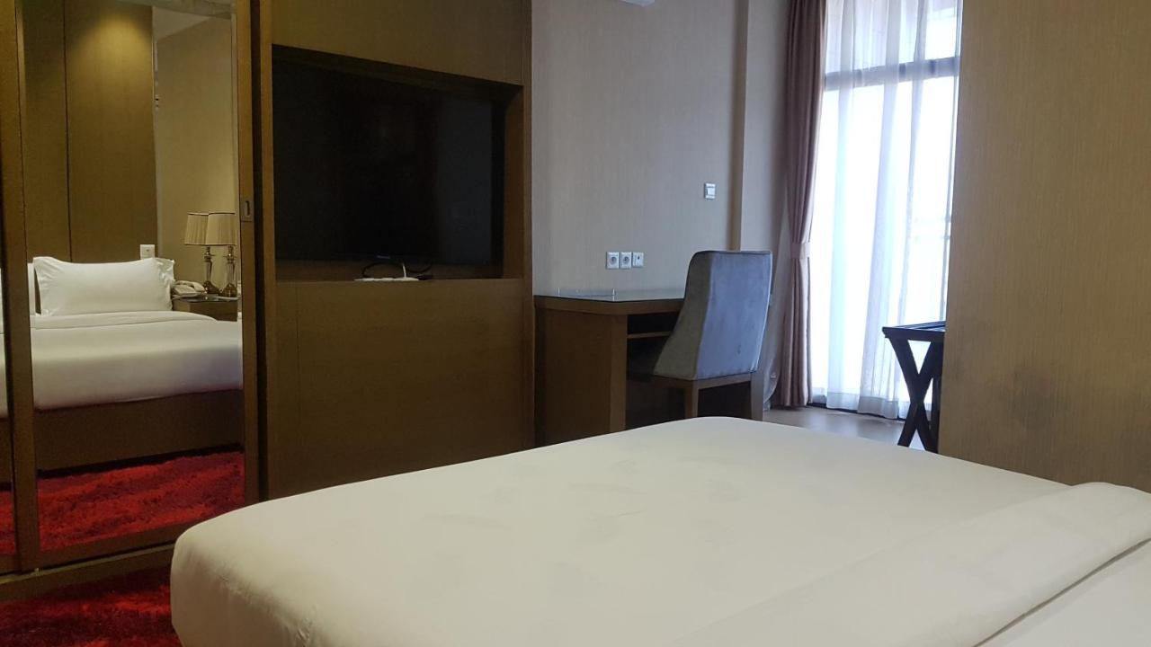 Edmond Hotel Brazzaville Bagian luar foto