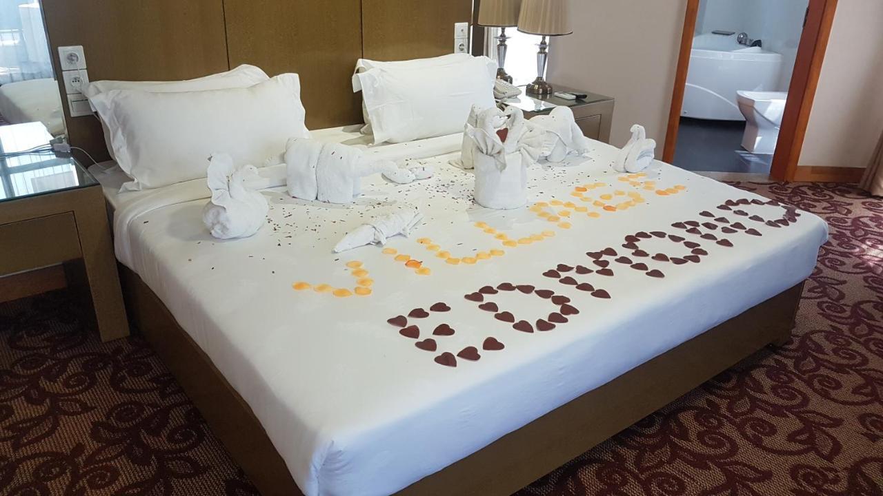 Edmond Hotel Brazzaville Bagian luar foto