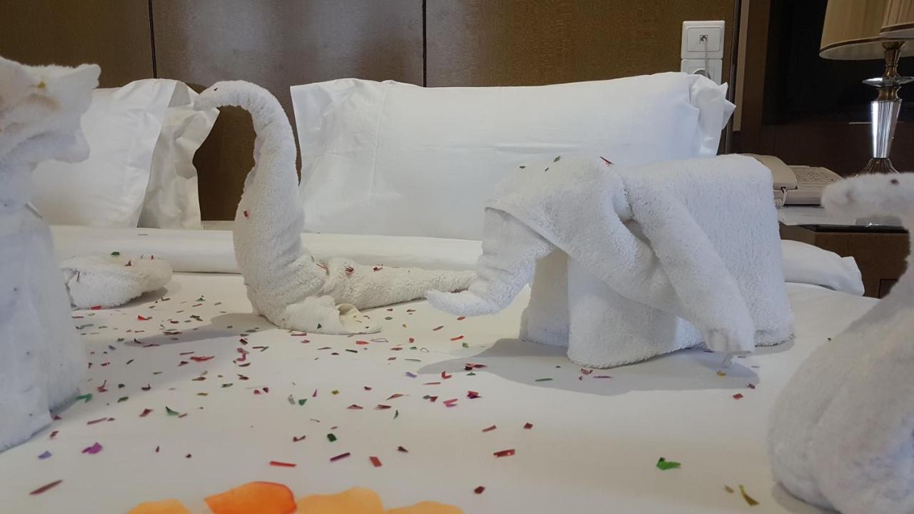 Edmond Hotel Brazzaville Bagian luar foto