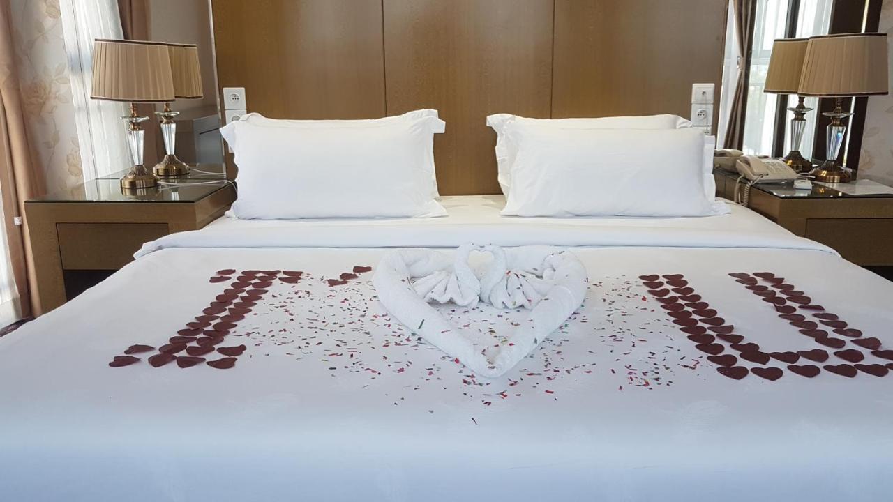 Edmond Hotel Brazzaville Bagian luar foto